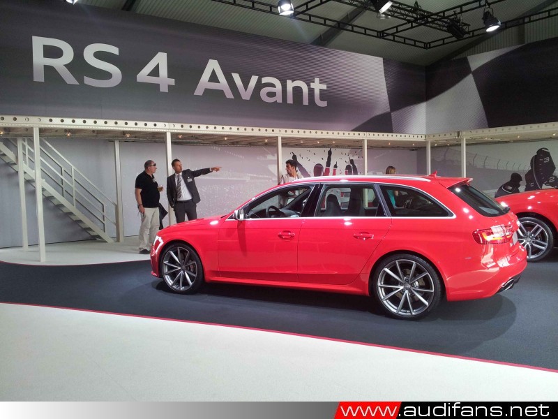 RS4, Misano Red
